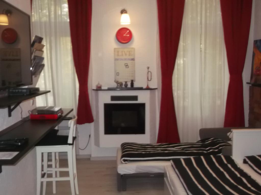 Belvarosi Apartmanszallo - Kiskunfelegyhaza Exterior photo